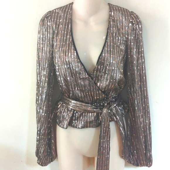 Lovers + Friends Goldie Metallic Sequin Tie Front Top S - Picture 6 of 15
